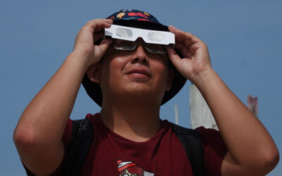 ¿Por qué puede ser peligroso ver el eclipse solar del 8 de abril de forma directa? Esto dice la Secretaría de Salud