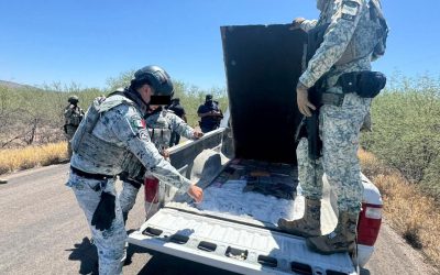Aseguran más de 102 kilos de droga y armamento en Atil, Sonora