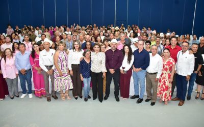 Lorenia Valles inicia encuentros de diálogo en Puerto Peñasco