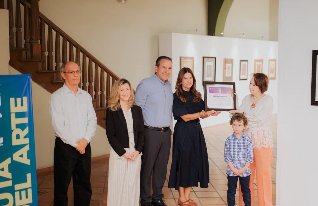Inauguran Toño Astiazarán y Patty Ruibal Fiestas del Pitic 2026 con exposición de arte visual CROMA