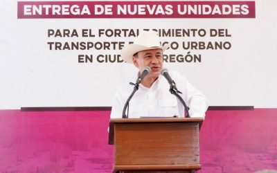 Gobernador Durazo cumple con entrega de nuevas unidades de transporte urbano para Ciudad Obregón