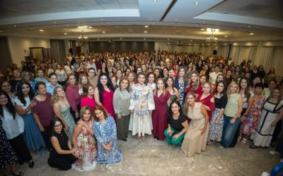 Lorenia Valles destaca importancia de la amistad en la política