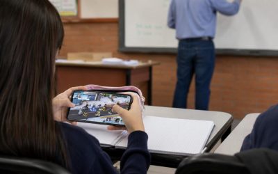 Promueve Salud Sonora uso responsable de celulares para cuidar la salud mental de niñas y niños