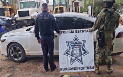 Aseguran Policía Estatal y Defensa vehículo con reporte de robo, cartuchos y narcótico en Agua Prieta