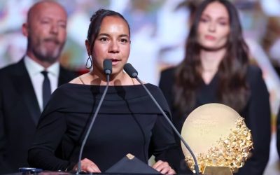 Charlyn Corral gana el premio a Delantera del Año en la gala del Balón de Oro 2026