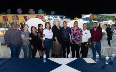 Claudia Santacruz, madrina de fiestas en Quetchehueca